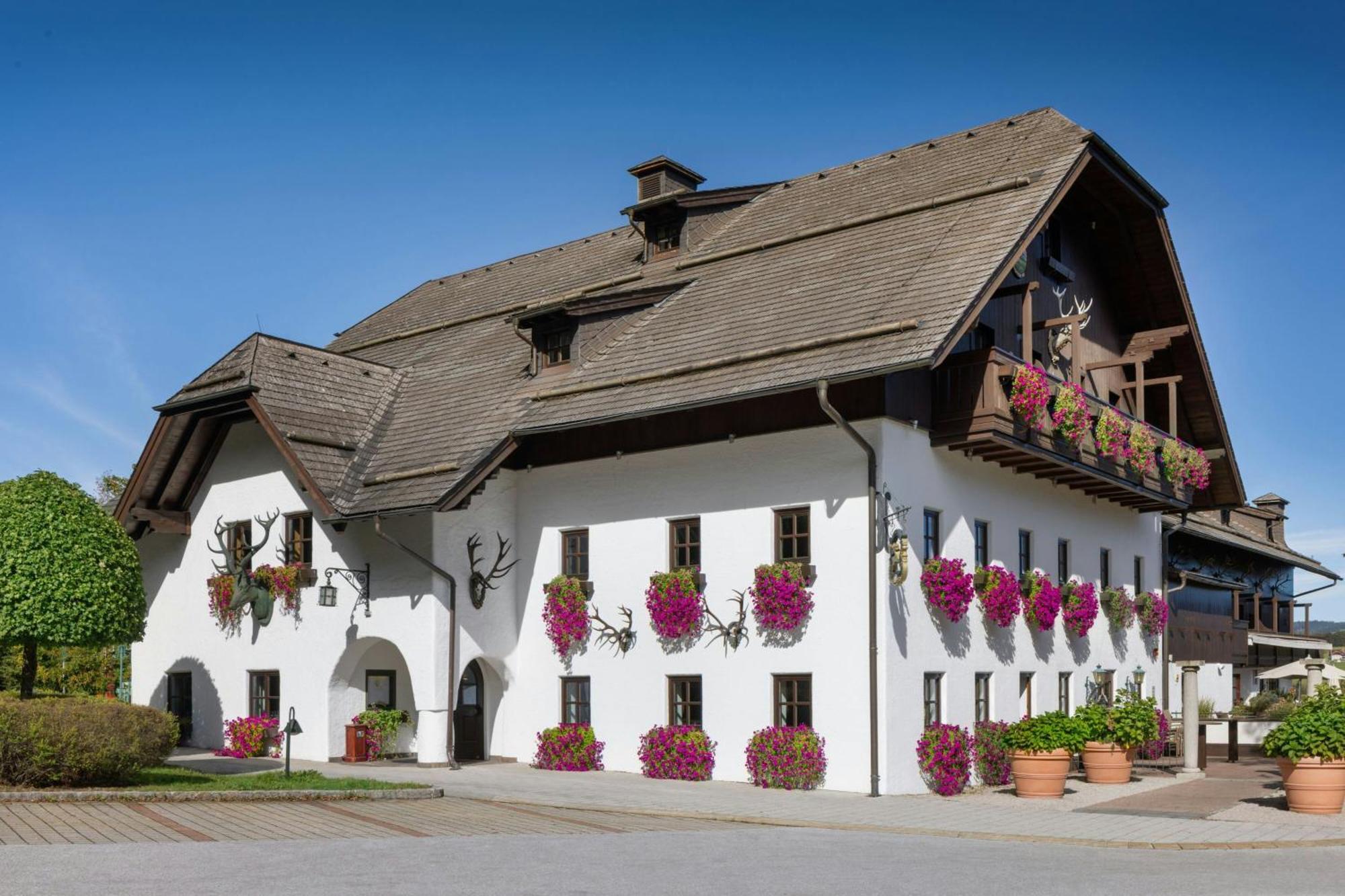 Arabella Jagdhof Resort Am Fuschlsee, A Tribute Portfolio Hotel Hof bei Salzburg Exterior foto