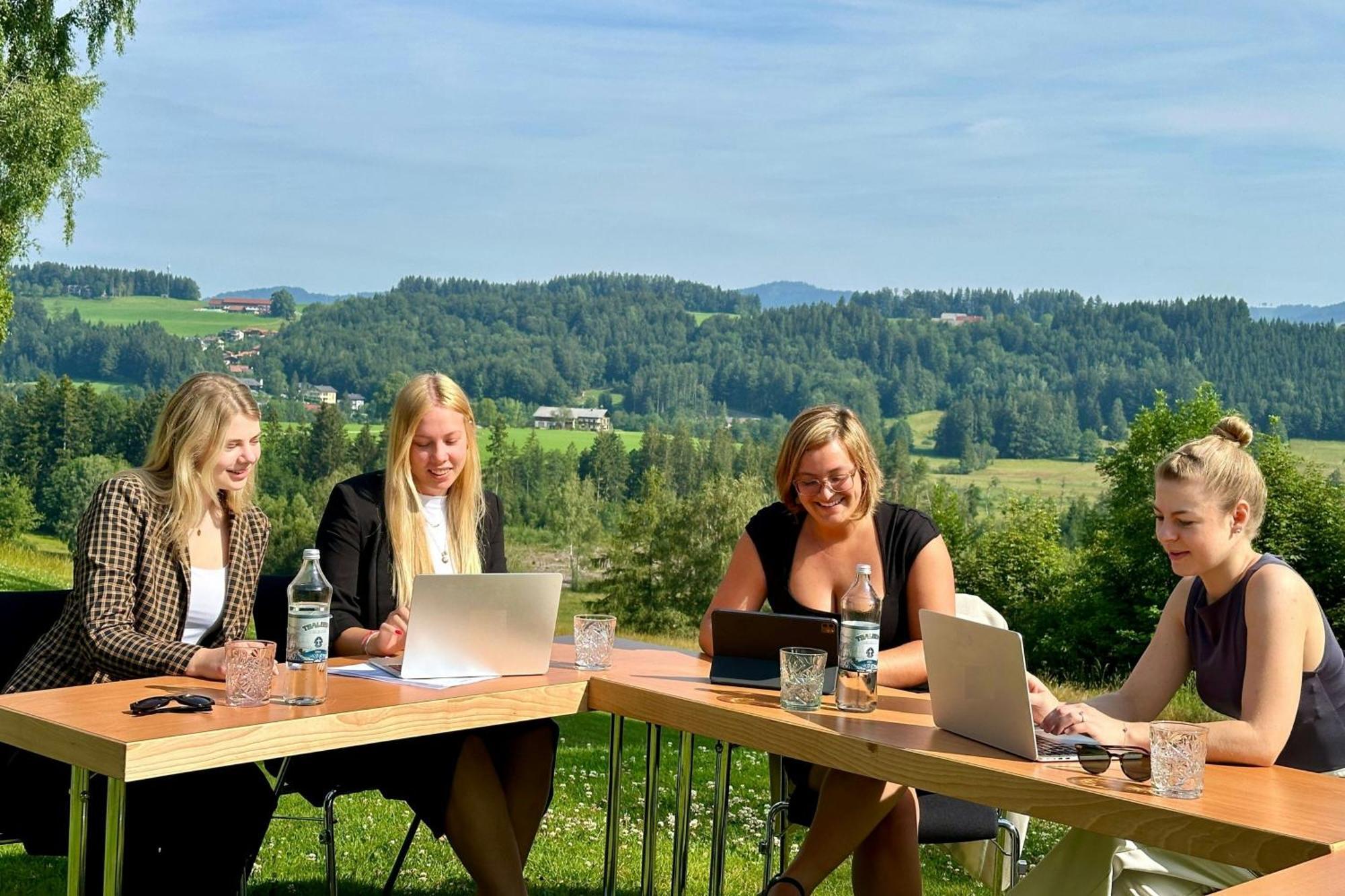 Arabella Jagdhof Resort Am Fuschlsee, A Tribute Portfolio Hotel Hof bei Salzburg Exterior foto